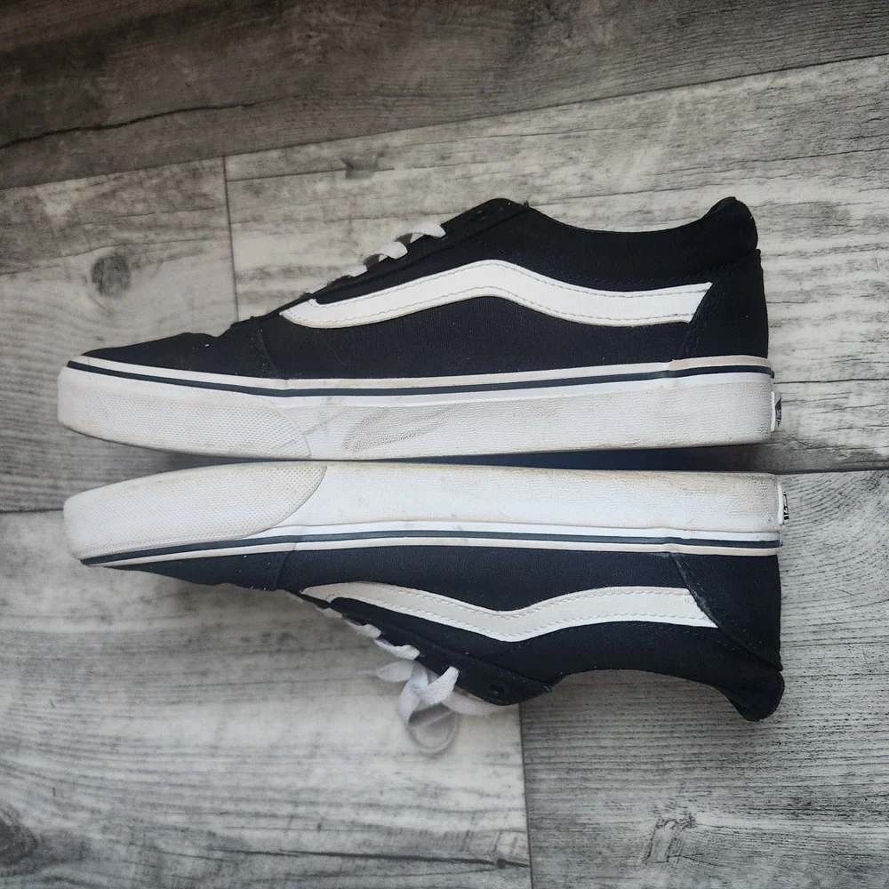 Sz 8 Black & White Old Skool SK8 Vans Off The Wall Women's Classic Sneakers Flaw